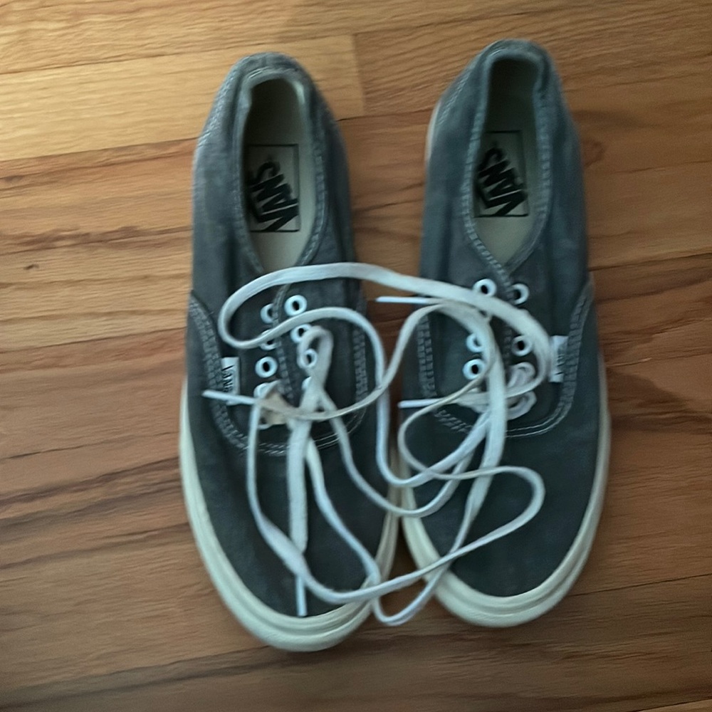 Vans Grey Skate Shoes 7.5 M 9 W